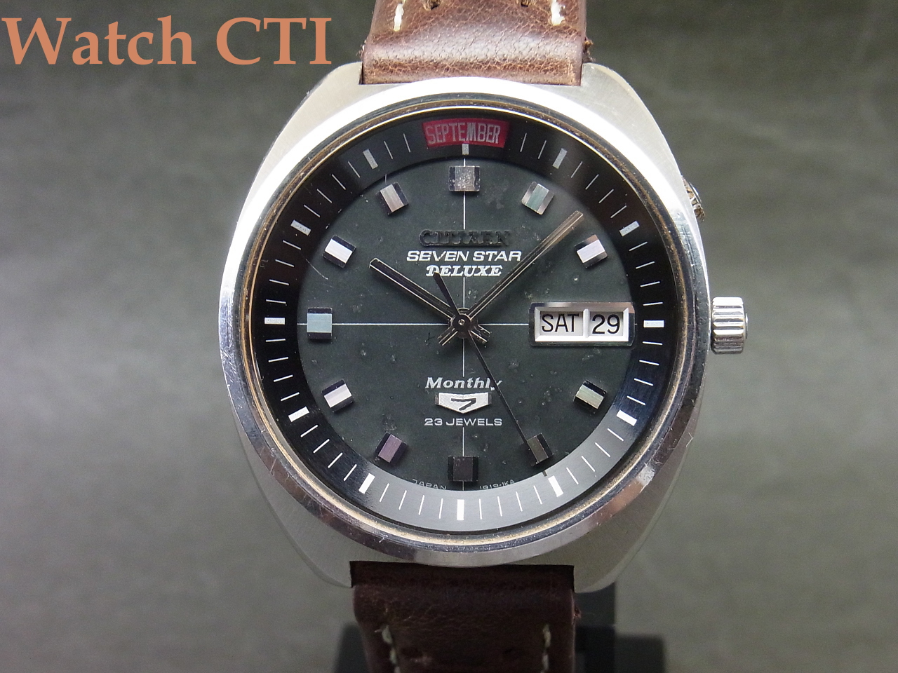 大型ケースにフル月名 　　　　　　　　　　　　　　　　　　　...